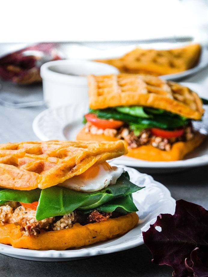 Sweet potato waffle sandwiches with chipotle, feta, spinach and egg // Bataattivohveli-sandwichit