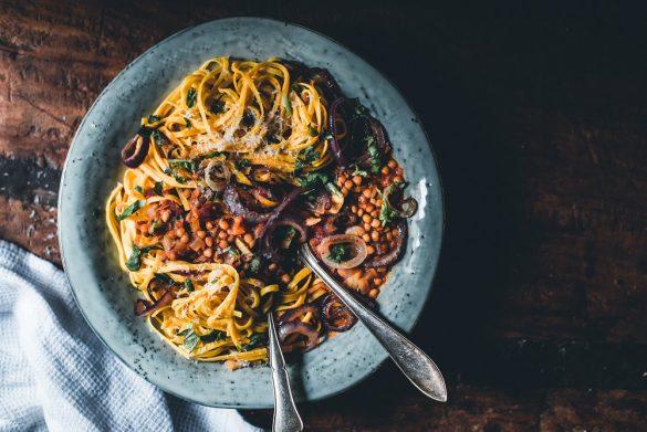 Linssiragu (V) eli maailman paras spagetti bolognese – Viimeistä murua  myöten