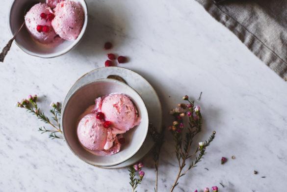 Punaviinimarjajäätelö