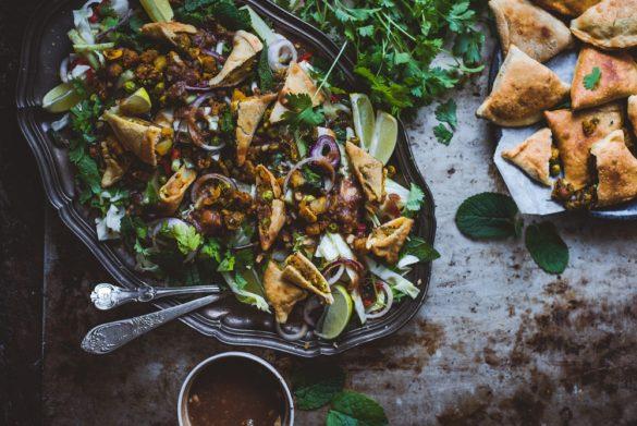 Samosasalaatti. Vegaaninen