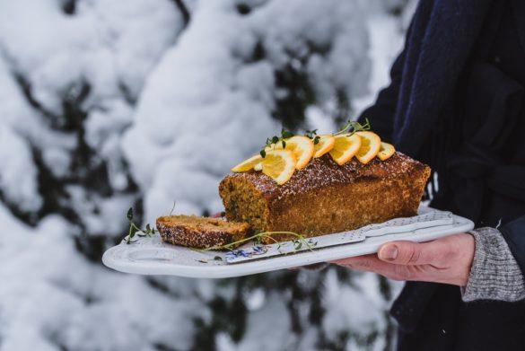 Appelsiini-timjamikakku