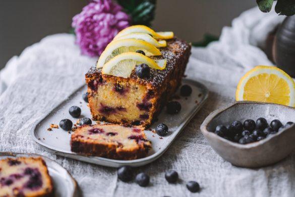 Sitruuna drizzle cake