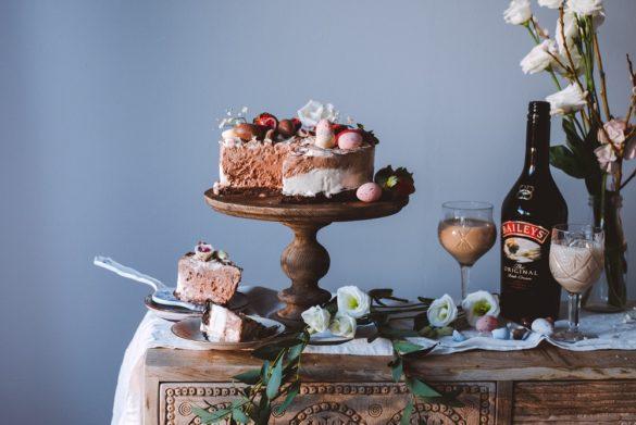 Baileys-jäätelökakku