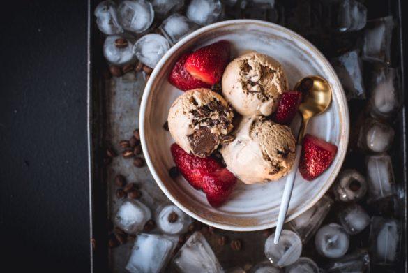 Baileys-espressojäätelö