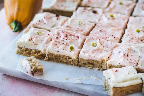 Kesäkurpitsaneliöt. Vegaani