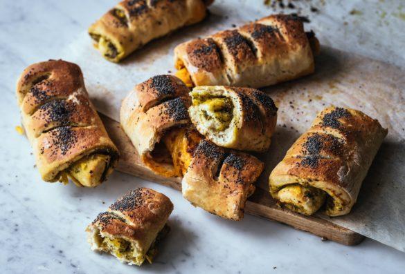 Pesto-juusto-sämpylärullat. Vegaaninen