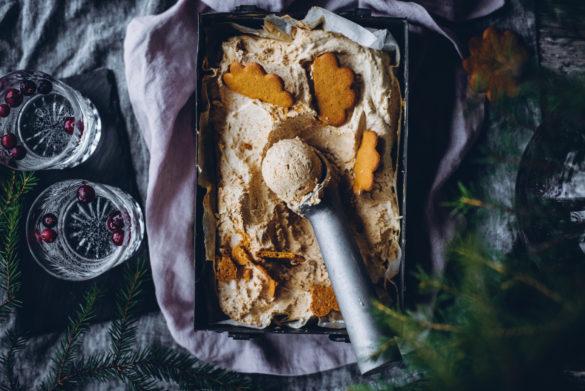 Vegaaninen piparijäätelö