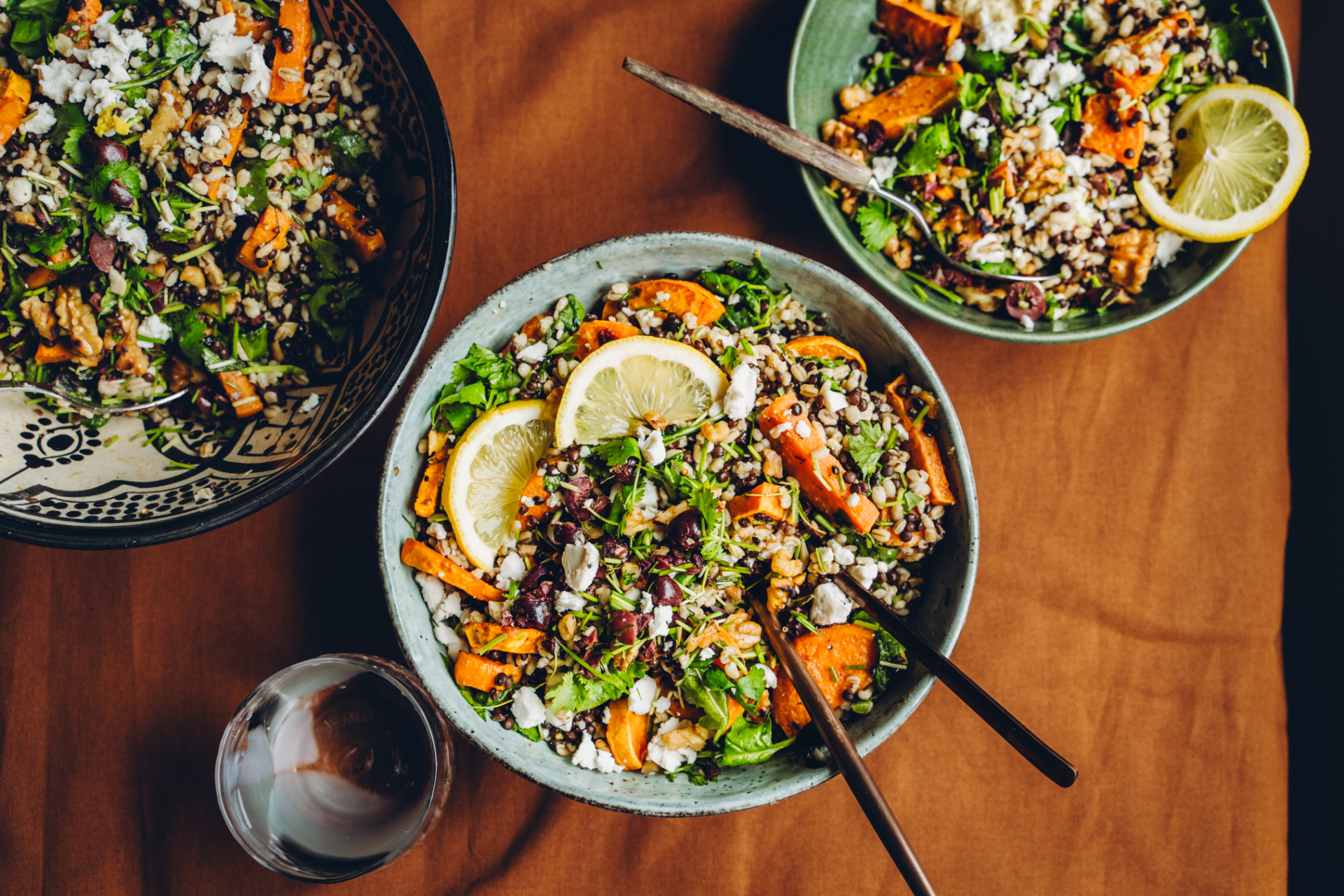 Bataatti-linssi-ohrasalaatti