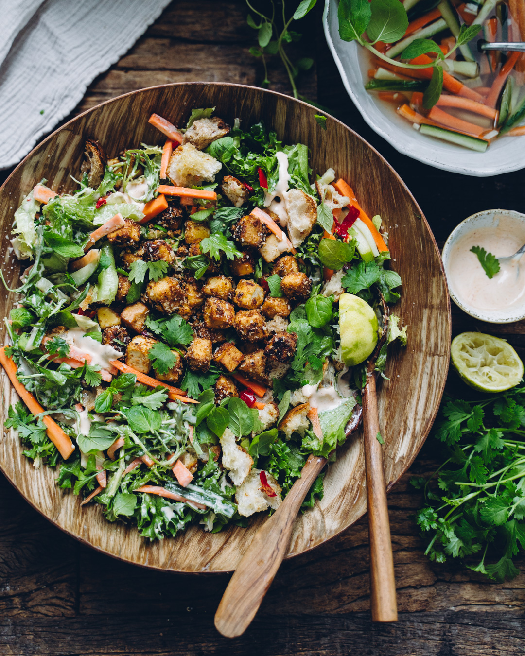 Banh mi salaatti. Vegaaninen