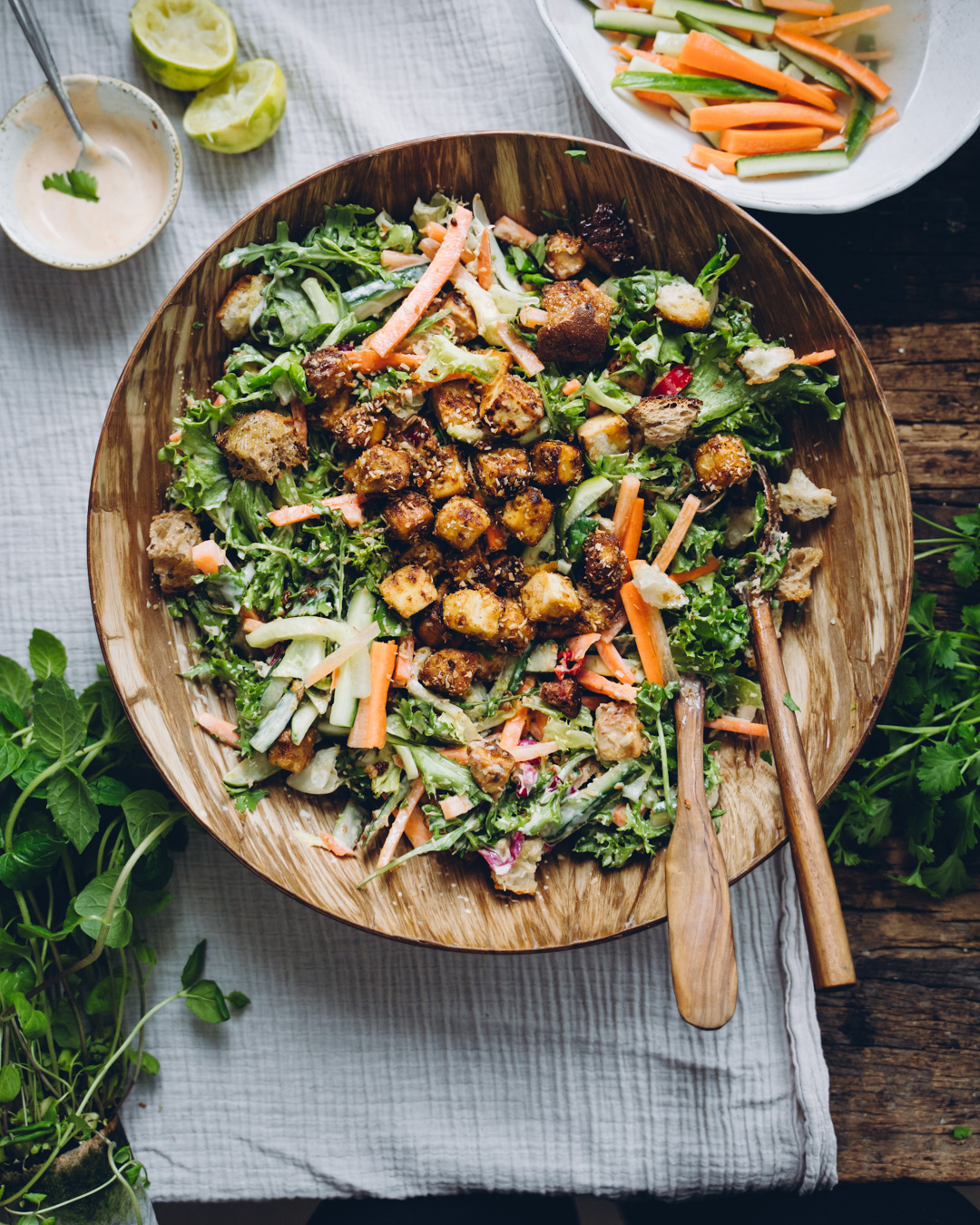 Banh mi salaatti. Vegaaninen