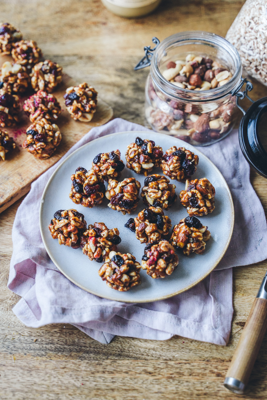 Kinuski-pähkinä-välipalapallerot