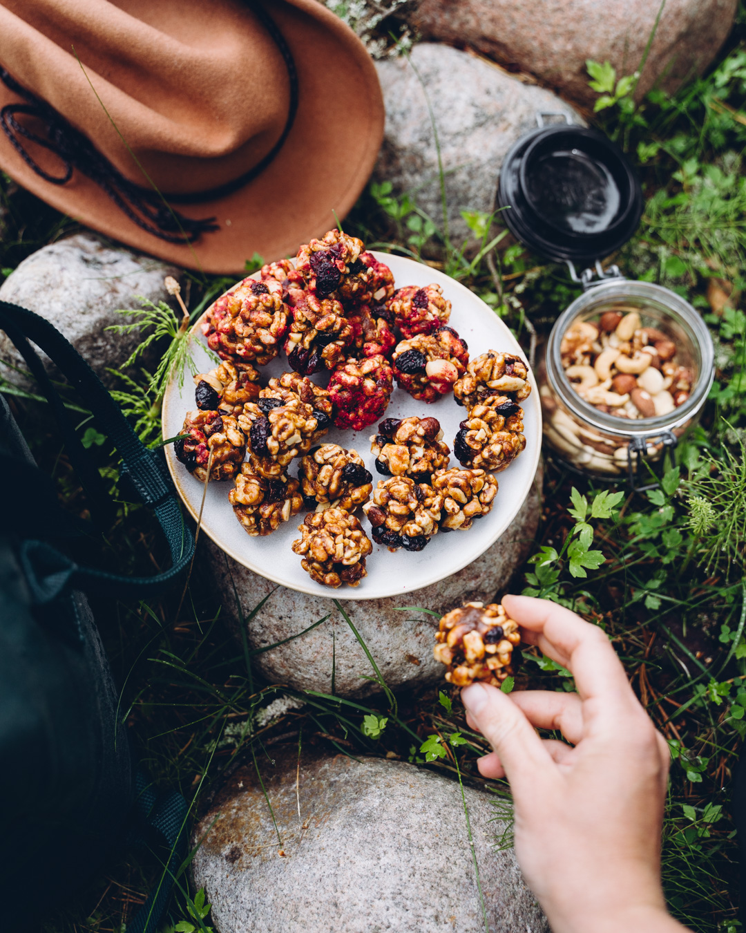 Kinuski-pähkinä-välipalapallerot