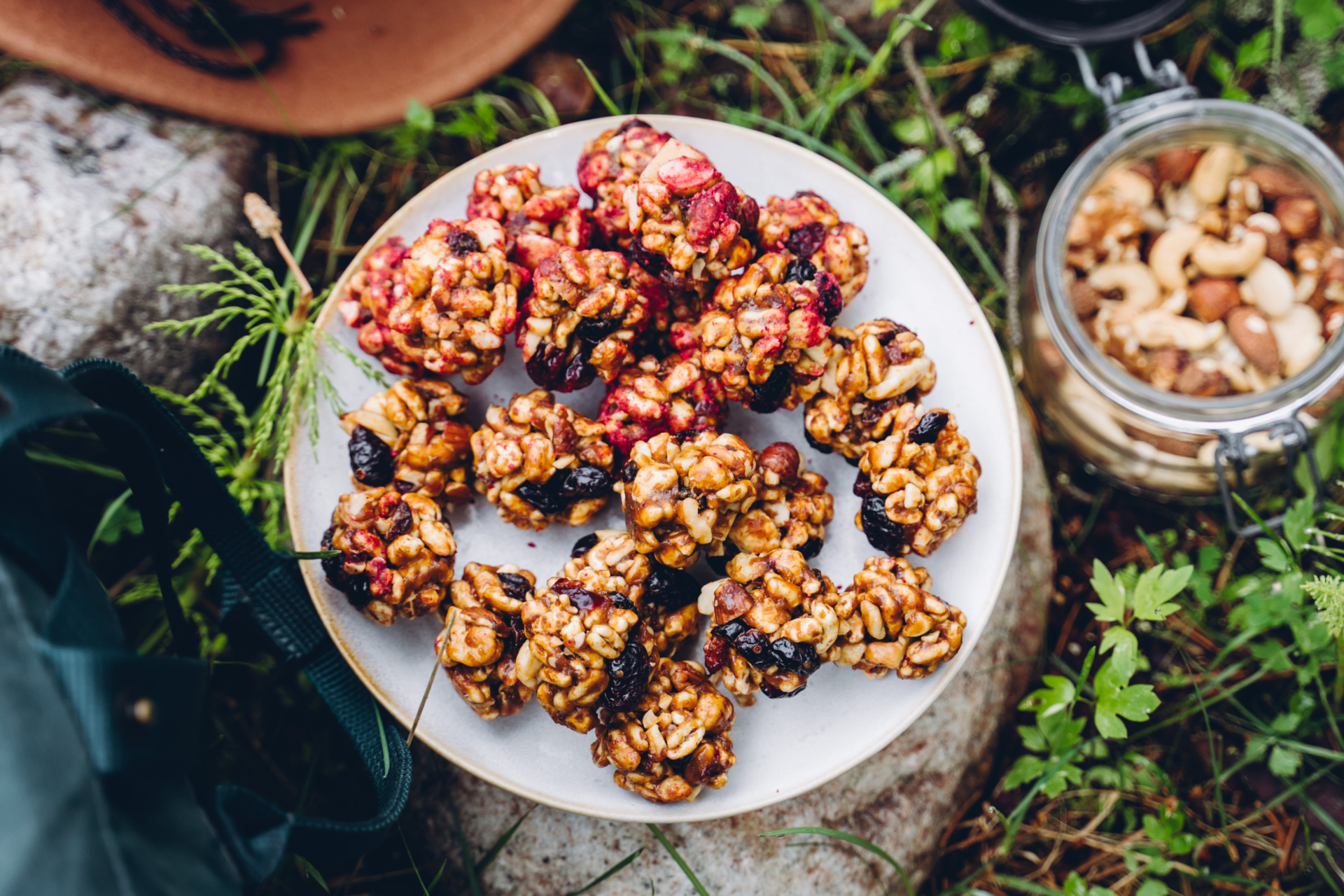 Kinuski-pähkinä-välipalapallerot