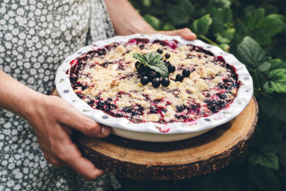 Mustaherukkapiirakka. Vegaaninen