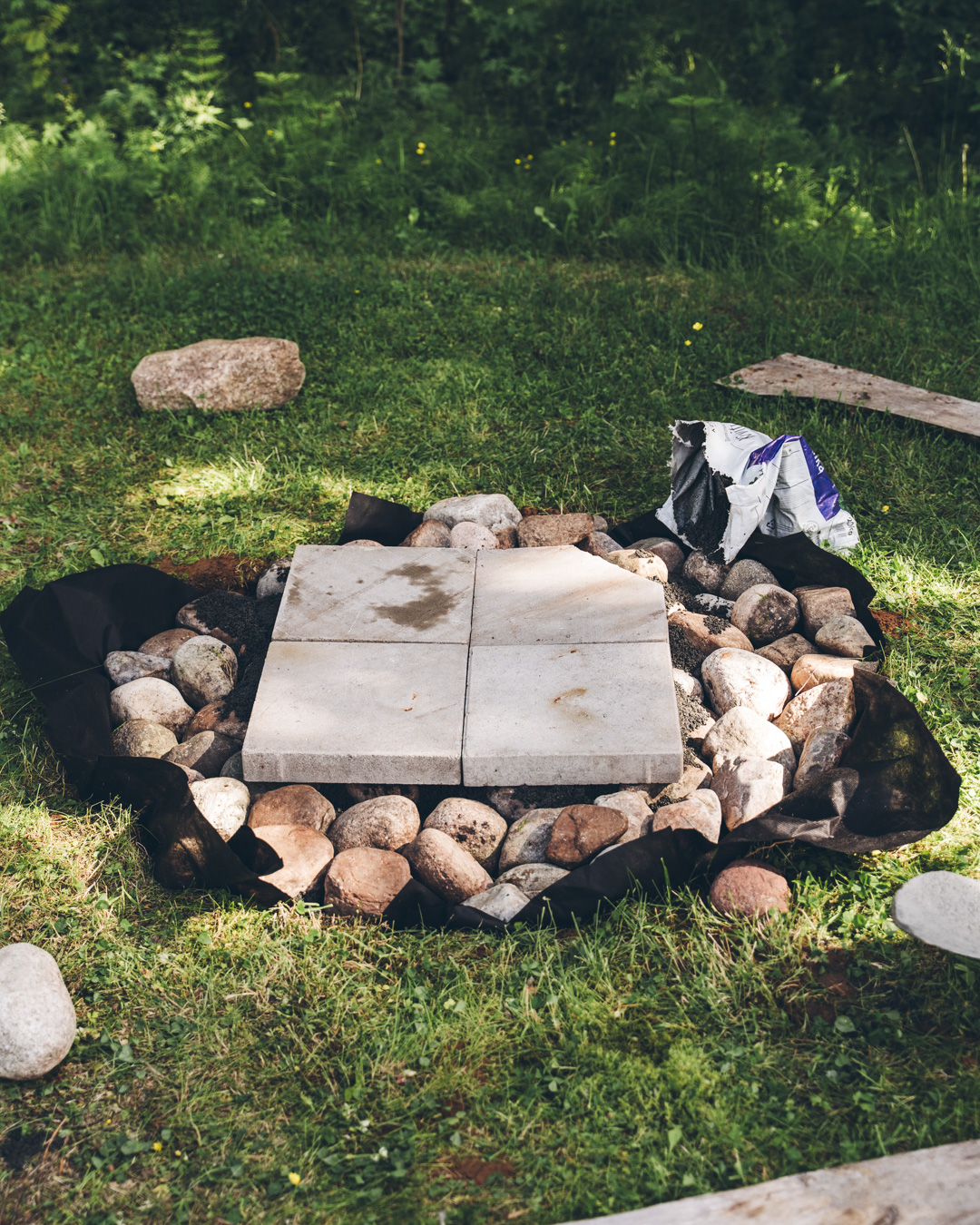 Nuotiopaikan rakentaminen 