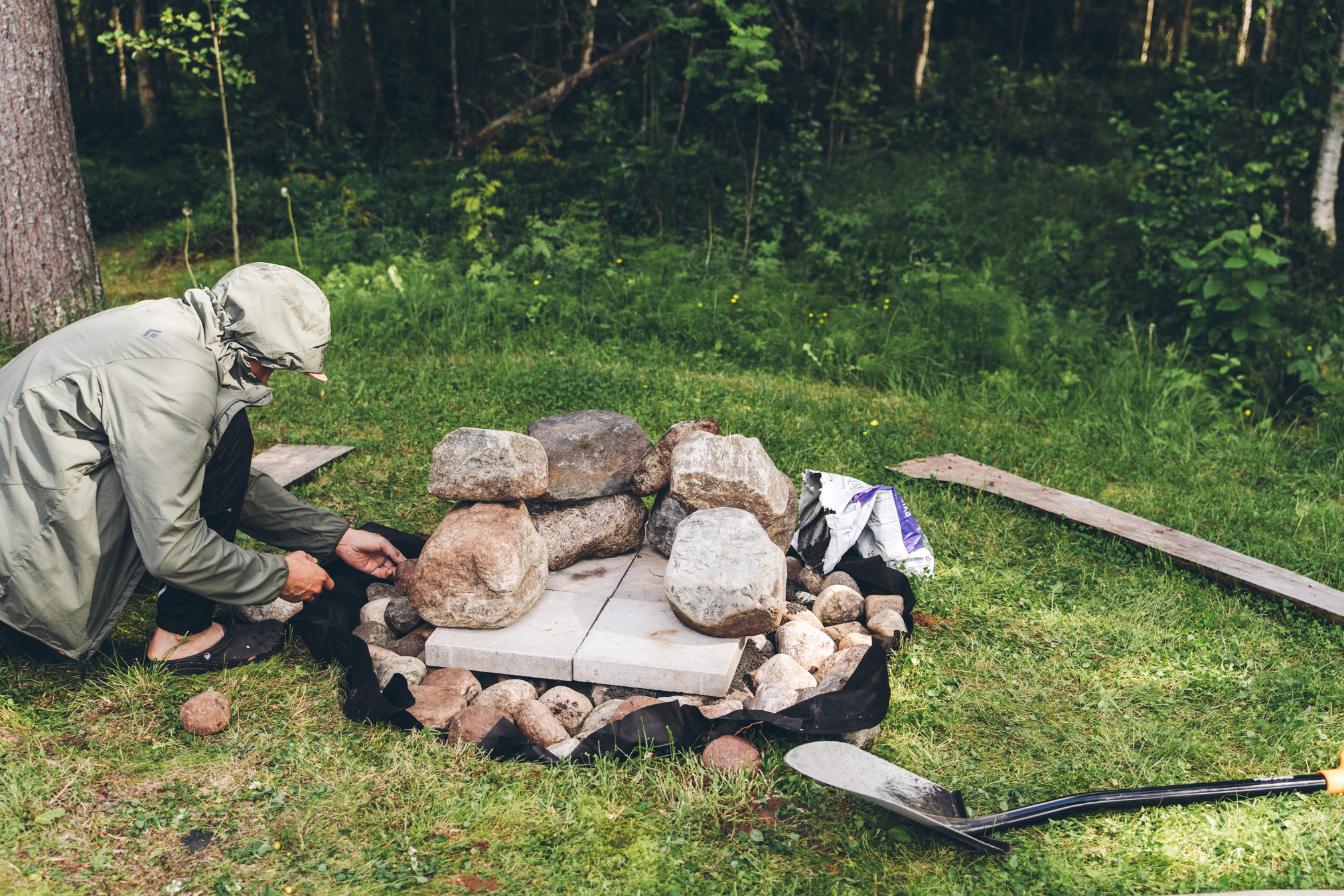 Nuotiopaikan rakentaminen 
