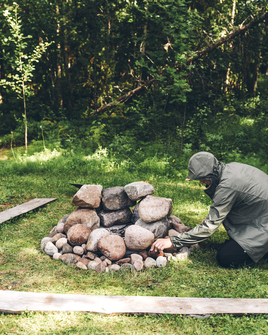 Nuotiopaikan rakentaminen 