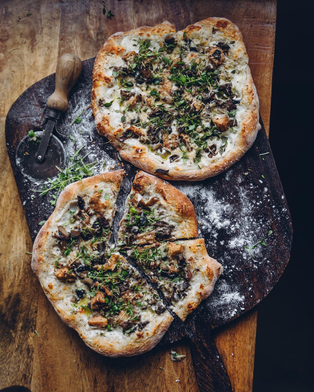 Valkoinen sienipitsa