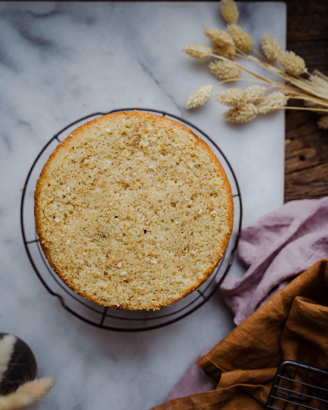 Vegaaninen vaalea täytekakkupohja