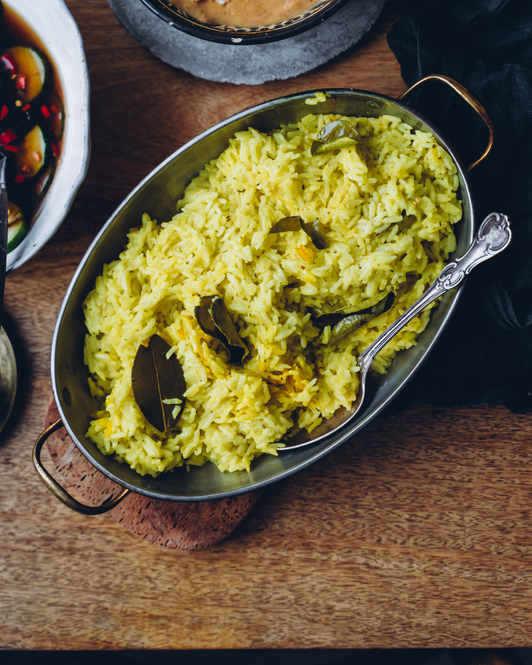 Nasi kuning. Indonesialainen keltainen riisi
