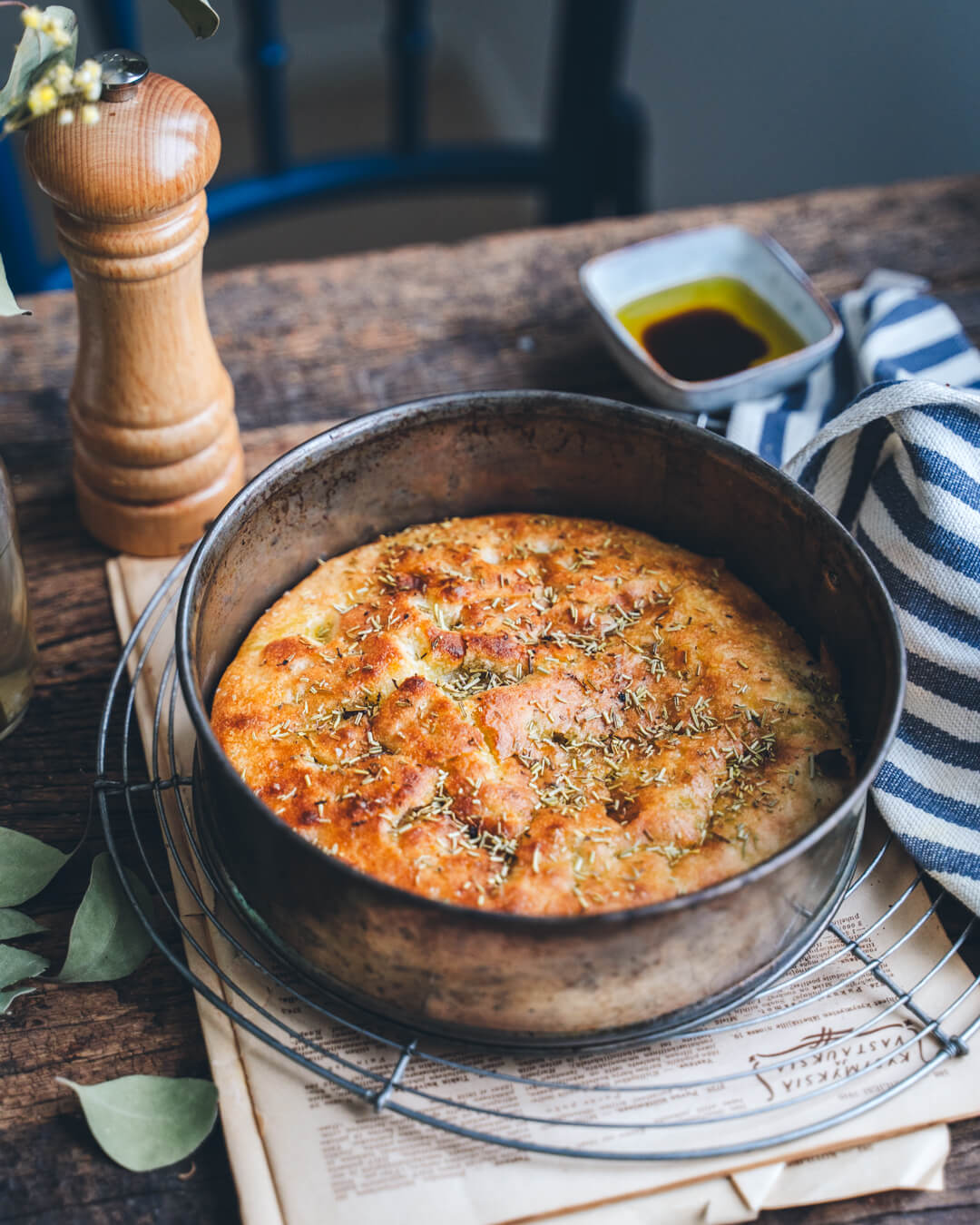 Gluteeniton focaccia. Yön yli taikina