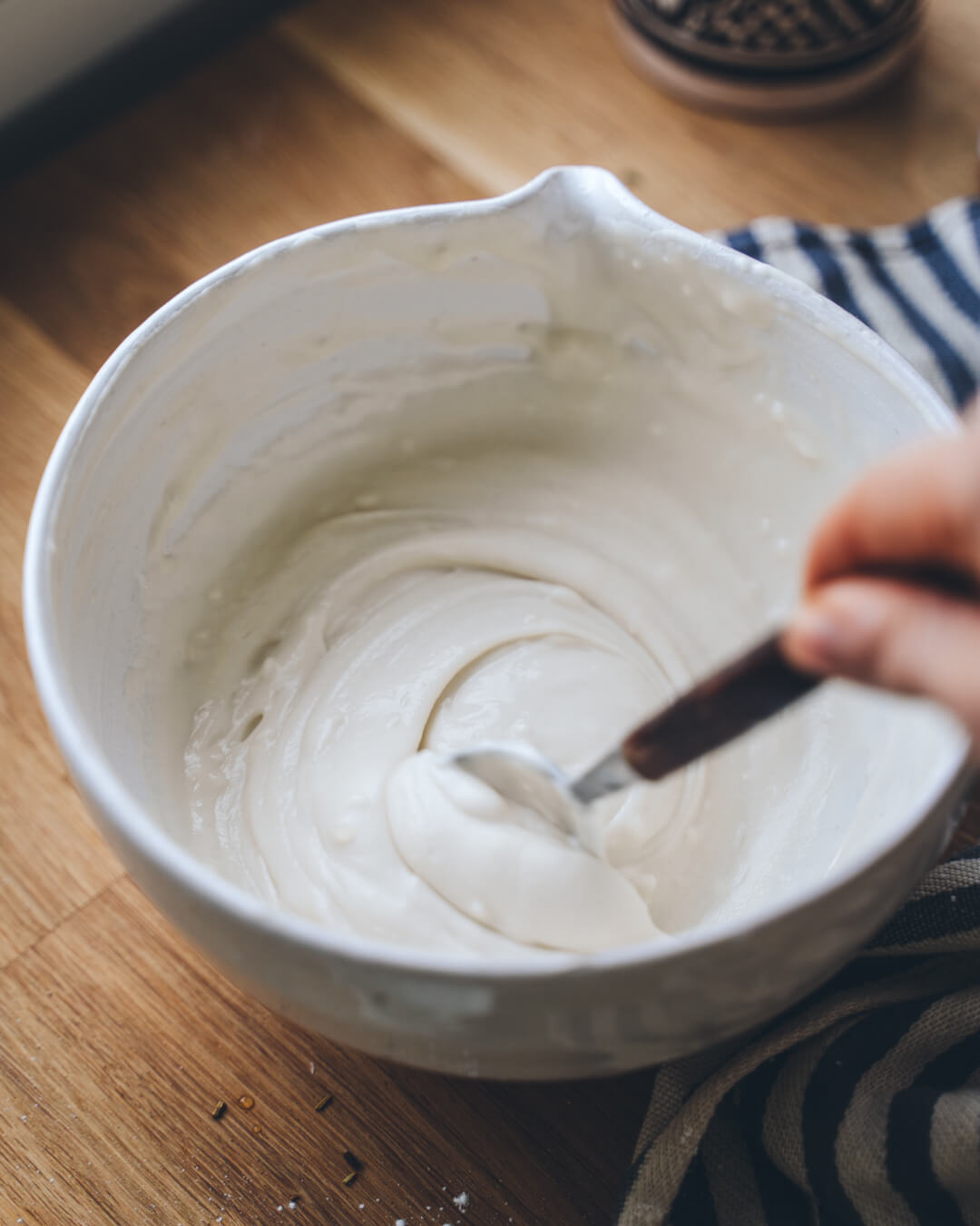 Gluteeniton focaccia. Yön yli taikina