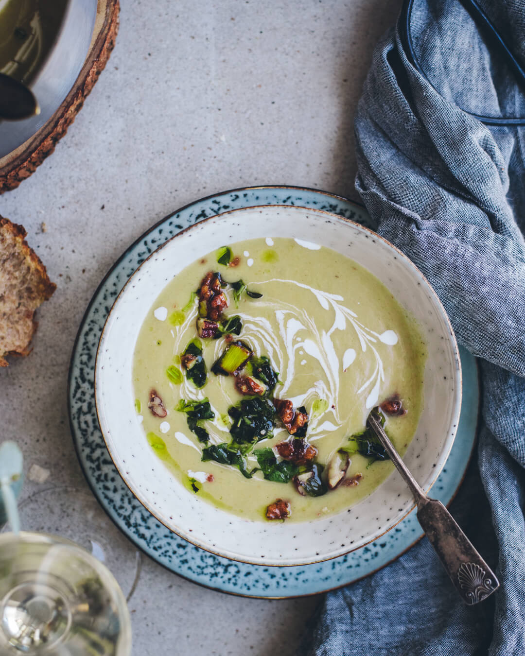 Peruna-purjososekeitto