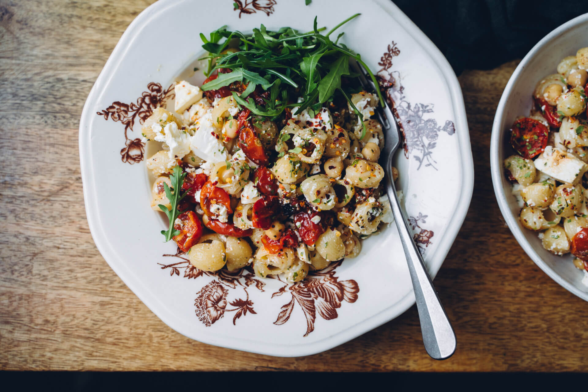 Aurinkokuivattu tomaatti-kikhernepasta