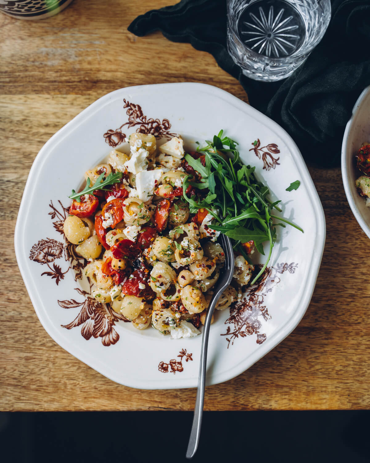 Aurinkokuivattu tomaatti-kikhernepasta
