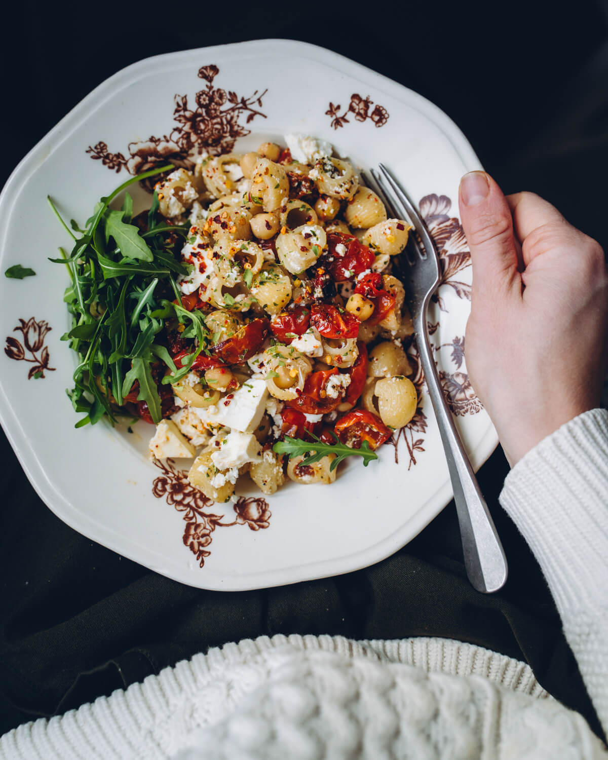 Aurinkokuivattu tomaatti-kikhernepasta