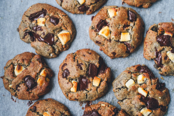 Härkäpapu-suklaahippukeksit. Vegaaninen