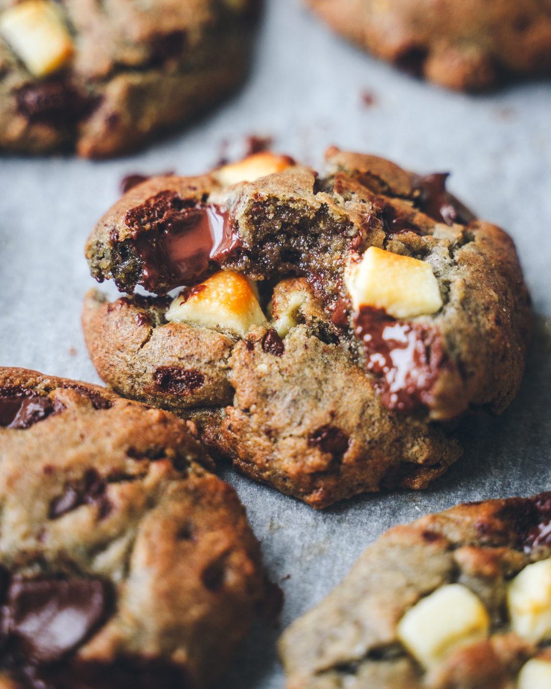 Härkäpapu-suklaahippukeksit. Vegaaninen