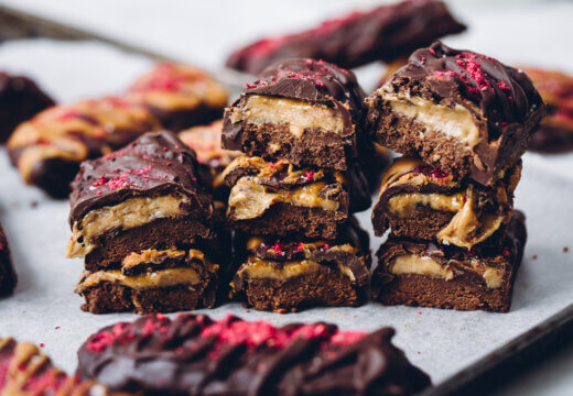 Vegaaniset proteiinipatukat