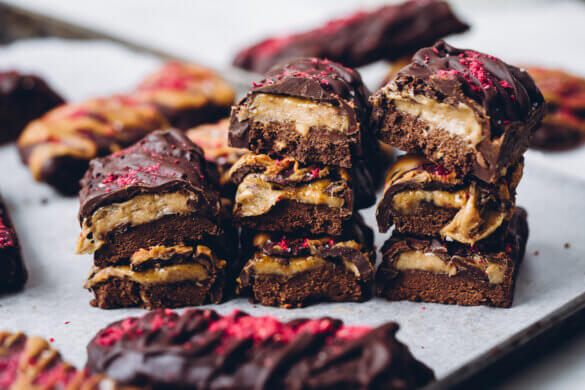 Vegaaniset proteiinipatukat