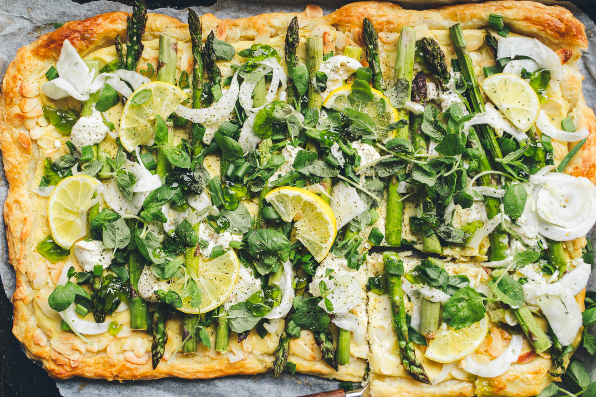 Minttuinen parsapiirakka. Vegaaninen