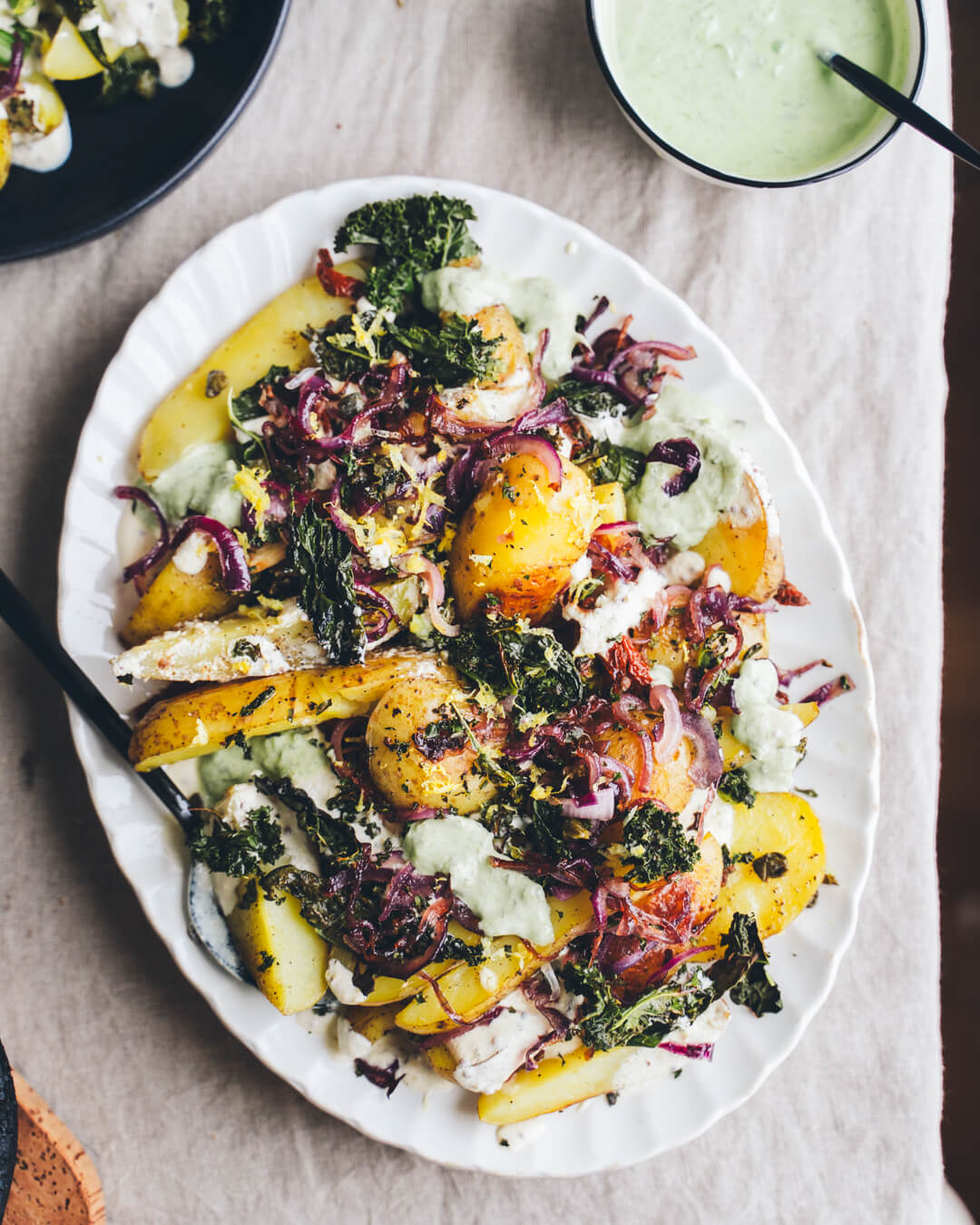 Paahdettu perunasalaatti. Vegaaninen