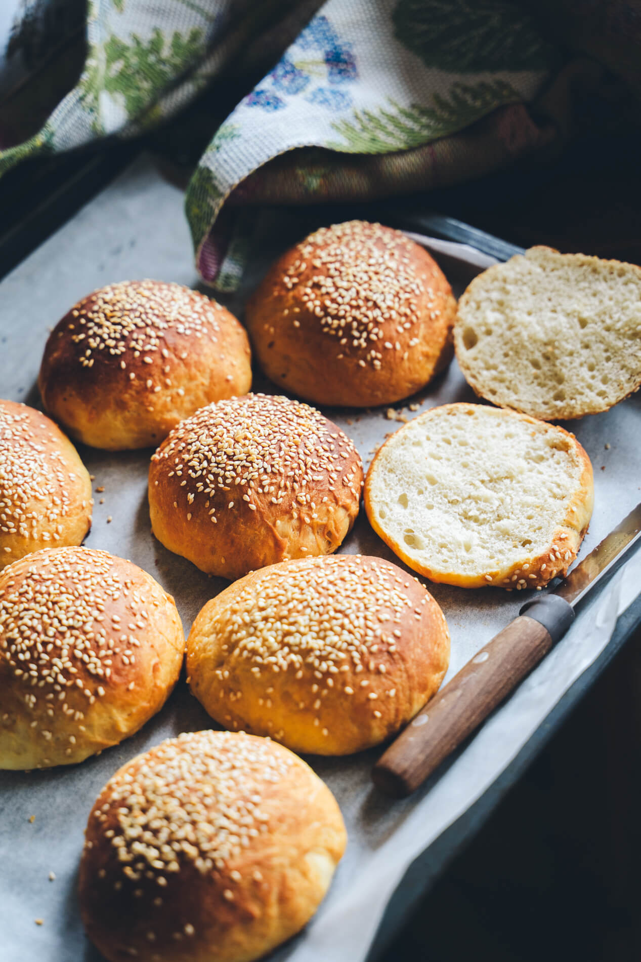 Vegaaniset hampurilaissämpylät