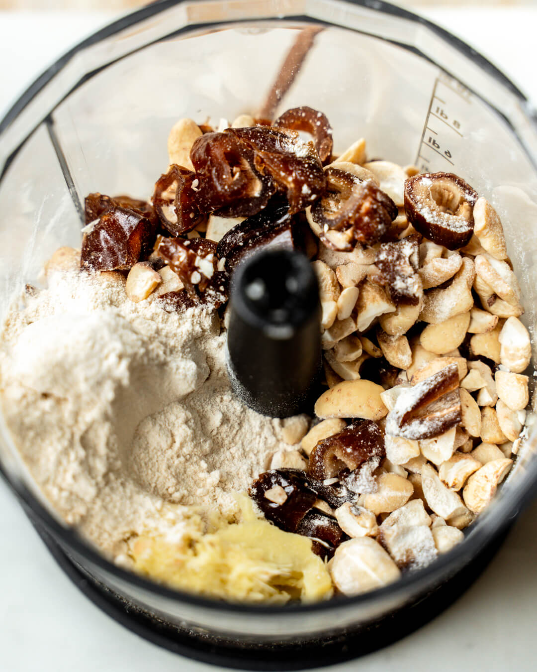 Proteiinipitoiset eväspallerot