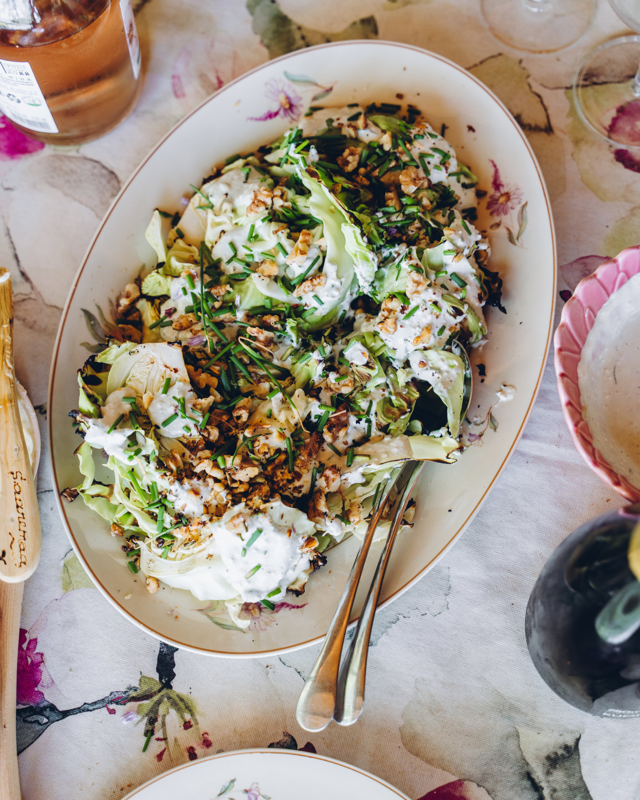 Grillattu kaalisalaatti