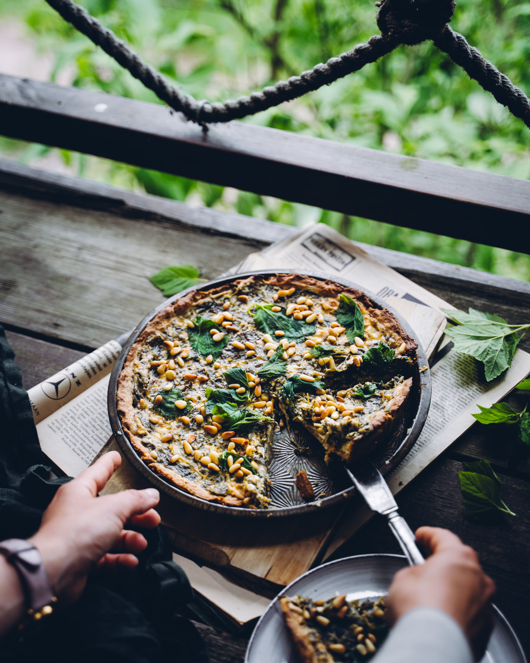 Nokkos-vuohenputkipiirakka. Vegaaninen