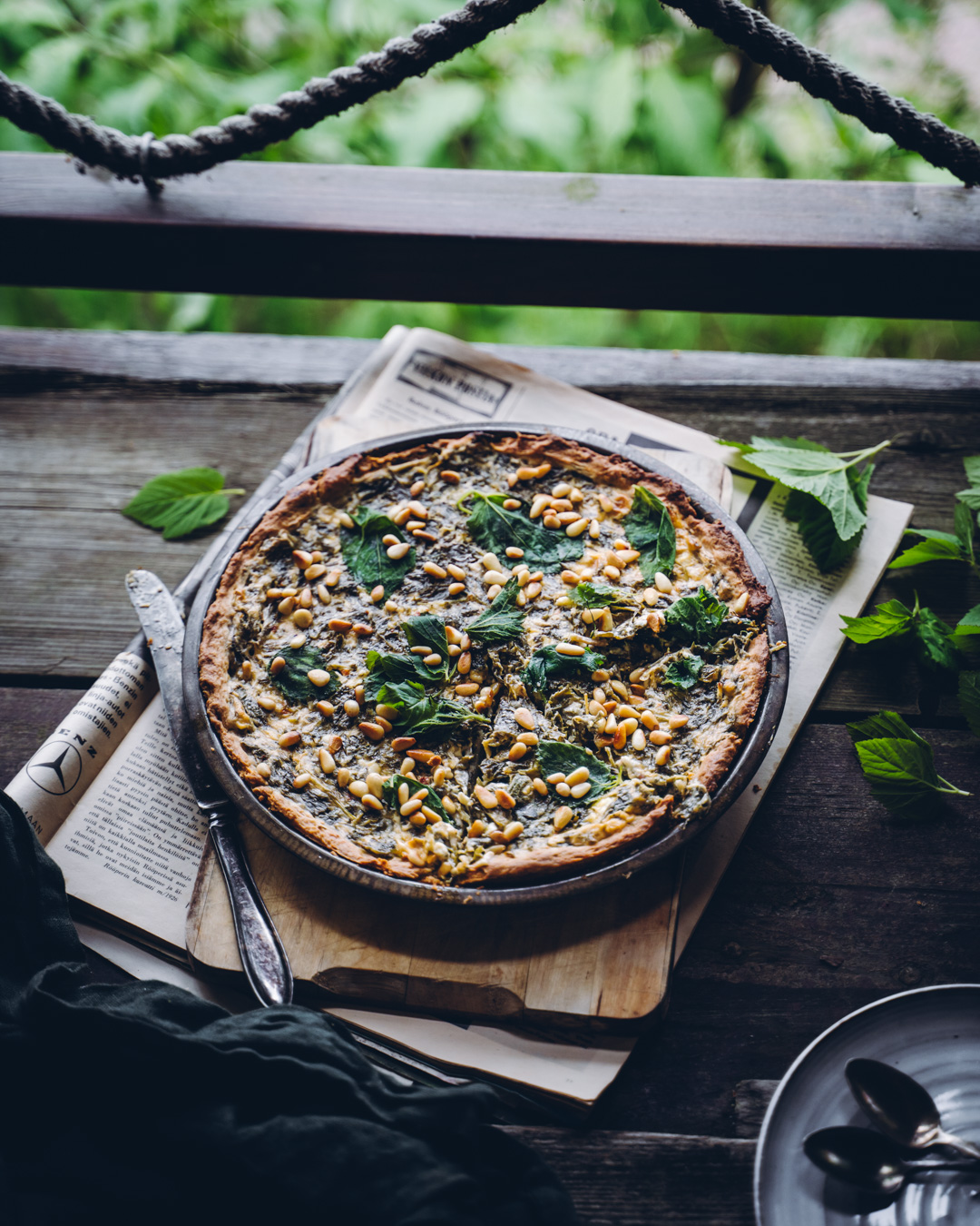 Nokkos-vuohenputkipiirakka. Vegaaninen