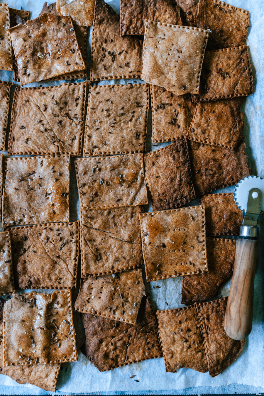 Hapanjuurinäkkileipä