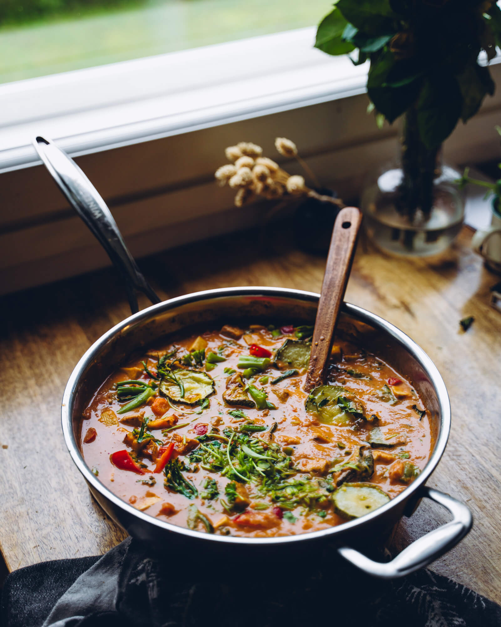 Kaikkiruokainen curry