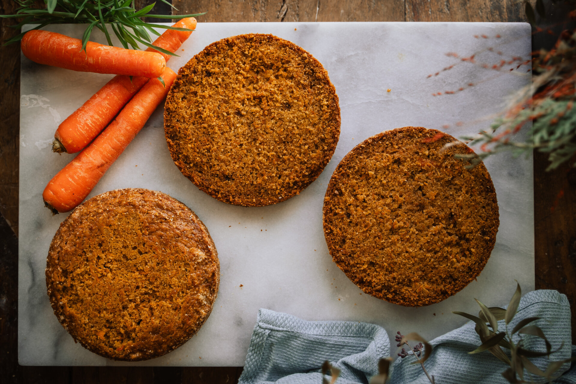 Porkkanatäytekakkupohja. Vegaaninen