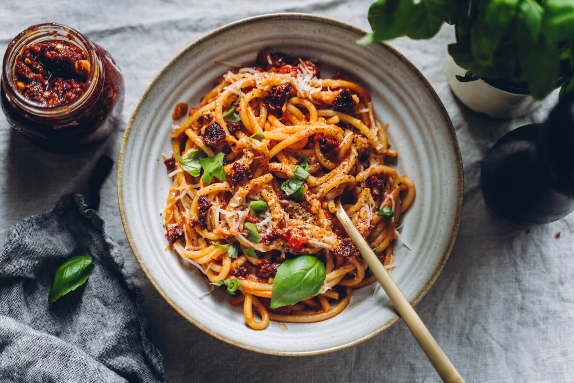Nduja pasta. Vegaaninen