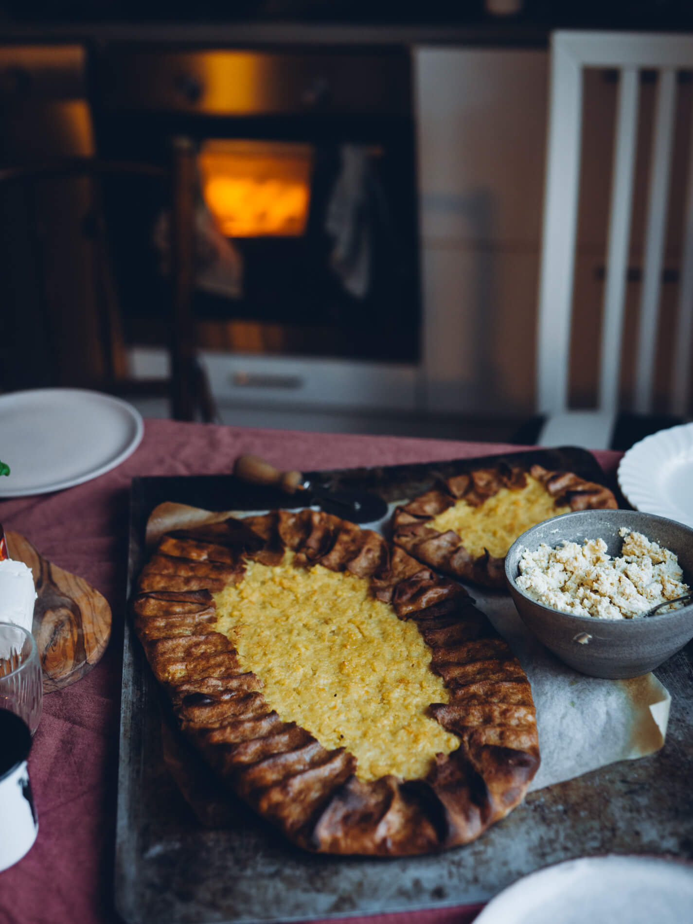 Karjalanpiirakka-piirakka. Vegaaninen