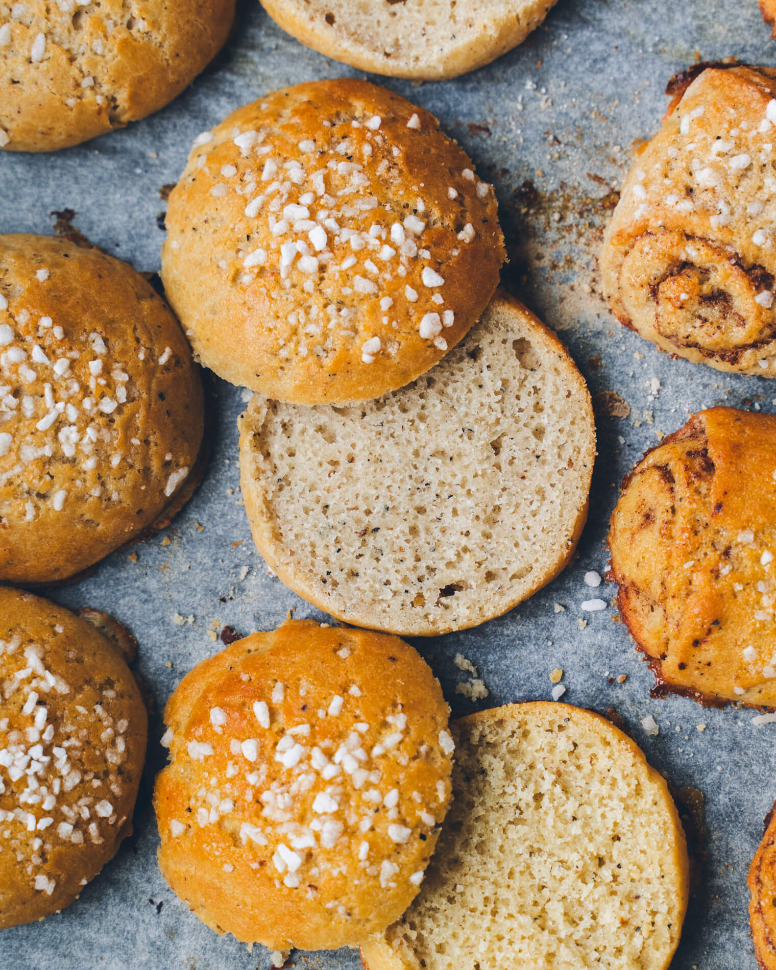 Gluteenittomat ja vegaaniset pullat