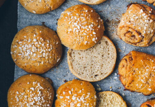 Gluteenittomat ja vegaaniset pullat