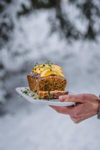 Appelsiini-timjamikakku