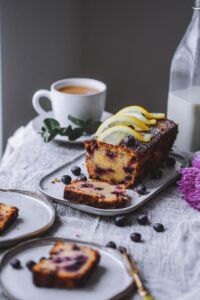 Sitruuna drizzle cake